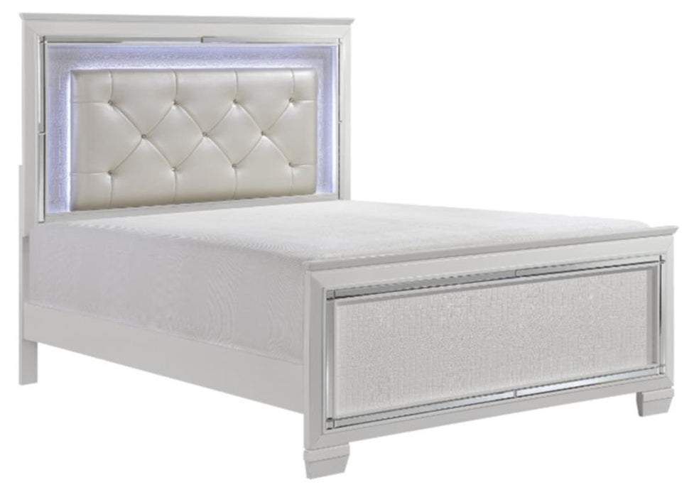 Allura Full Panel Bed in White 1916FW-1