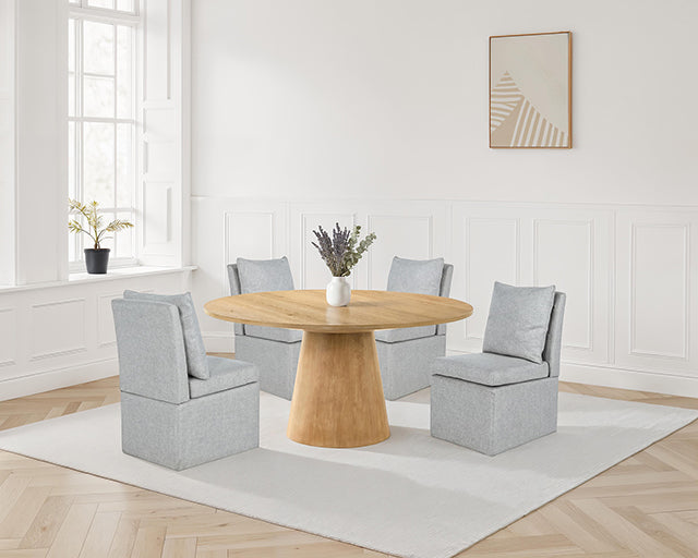 Tottenham 59" Round Table