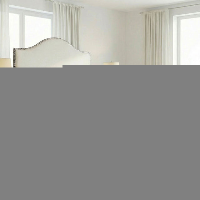 Vilna E.King Bed